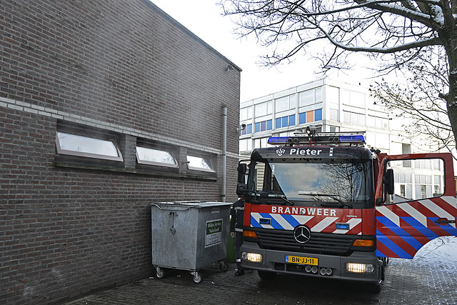 2012/275/GB 20121206 002 Brand winkel Jan Rebelstraat.jpg